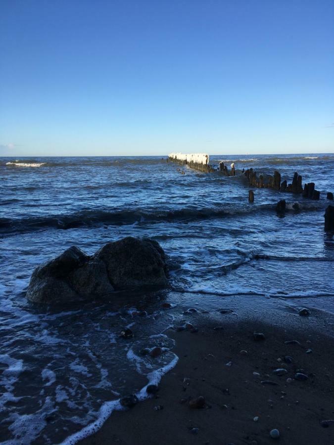 FeWo am Strand Glowe Exterior foto